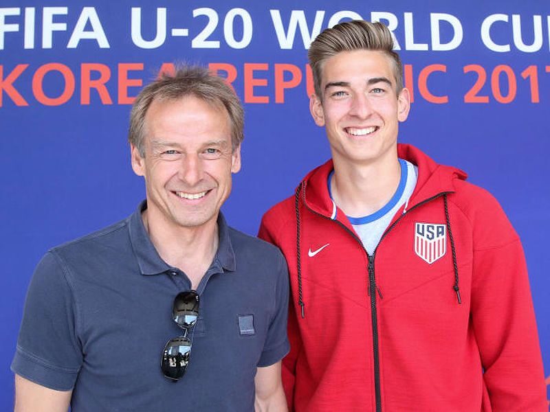 Jürgen Klinsmann và con trai Jonathan