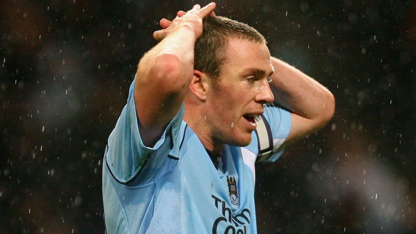 Richard Dunne khi thi đấu cho Manchester City