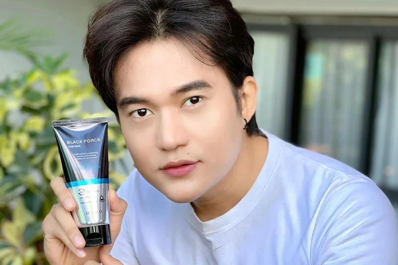 Cách lựa chọn các loại sữa rửa mặt dành cho nam giới