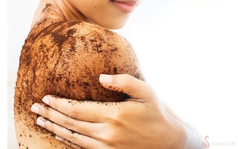 Quy trình điều chỉnh thời gian tẩy tế bào chết body theo mùa hiệu quả